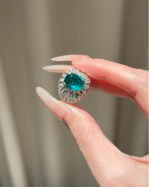 Inel Emerald Crown Radiance